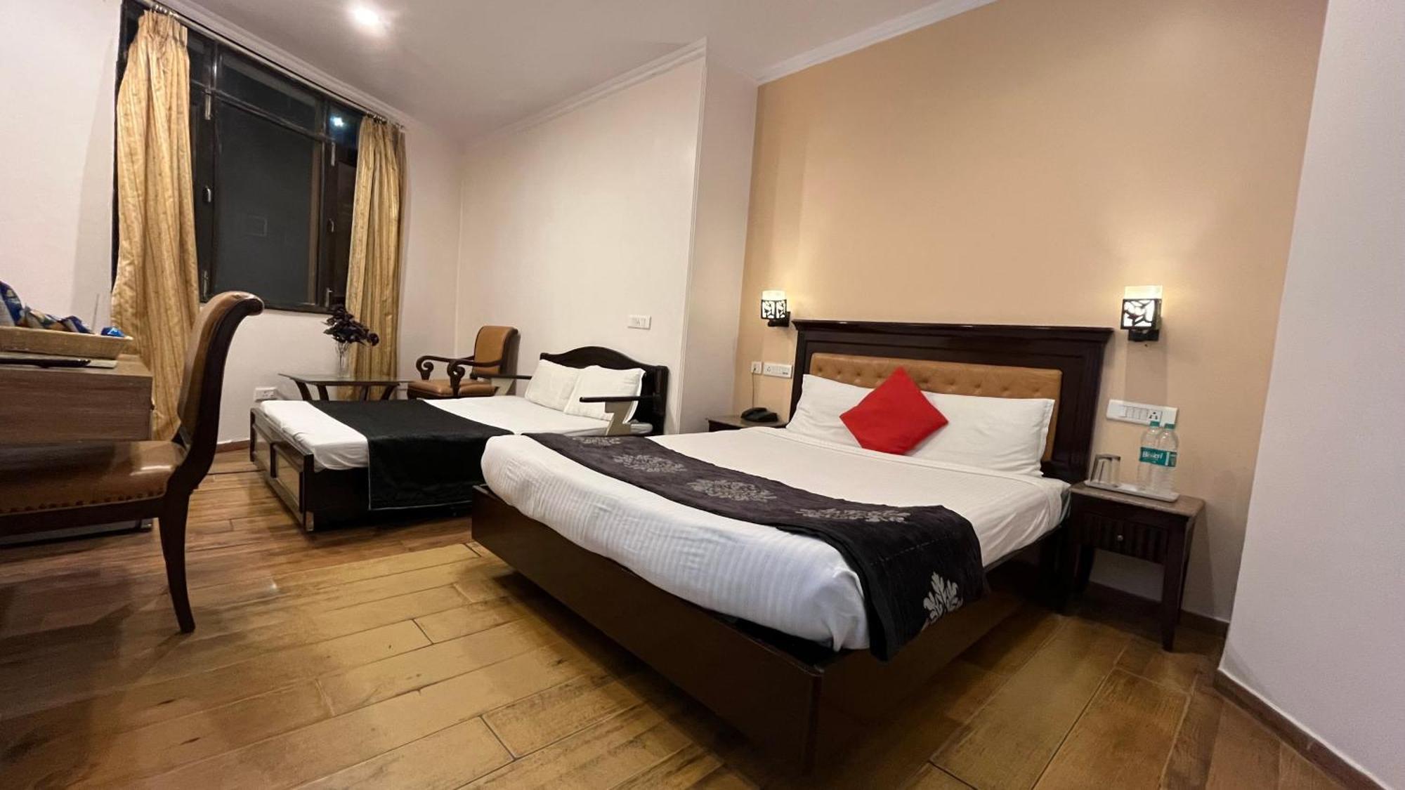 Hotel Marc ชิมลา ภายนอก รูปภาพ
